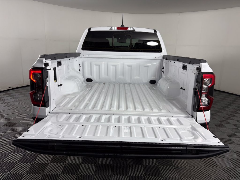 New 2025 Ford Ranger Lariat w/ Black Appearance Package AWD/4WD image 33