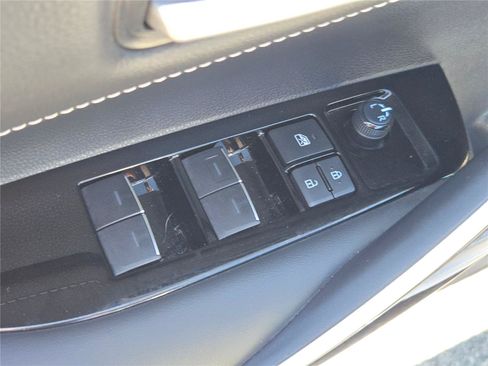 Used 2024 Toyota Corolla XSE FWD image 18