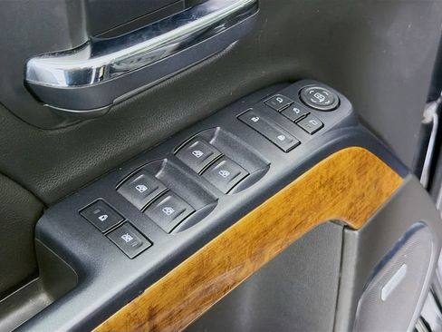 Used 2017 Chevrolet Silverado 1500 High Country RWD image 23