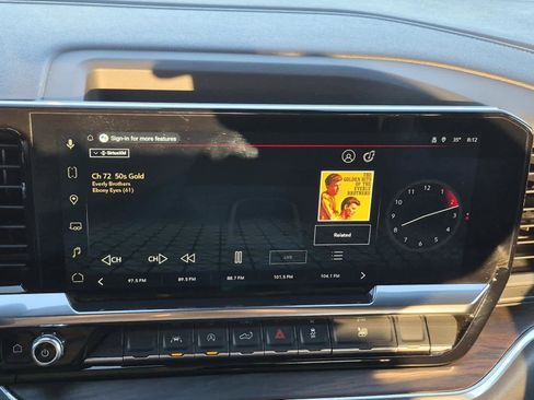 Certified 2025 GMC Sierra 1500 SLT image 27