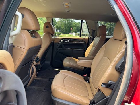 Used 2016 Buick Enclave Leather w/ Trailering Package FWD image 12