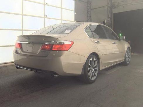 Used 2014 Honda Accord Sport image 2