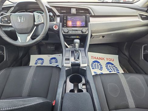 Used 2018 Honda Civic EX image 9