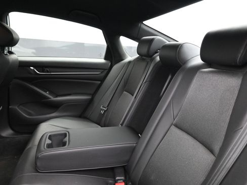 Used 2021 Honda Accord Sport image 18