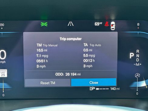 Certified 2023 Volvo XC60 B5 Plus w/ Protection Package Premier image 31