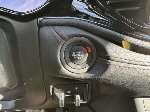 Used 2023 Dodge Durango GT image 25