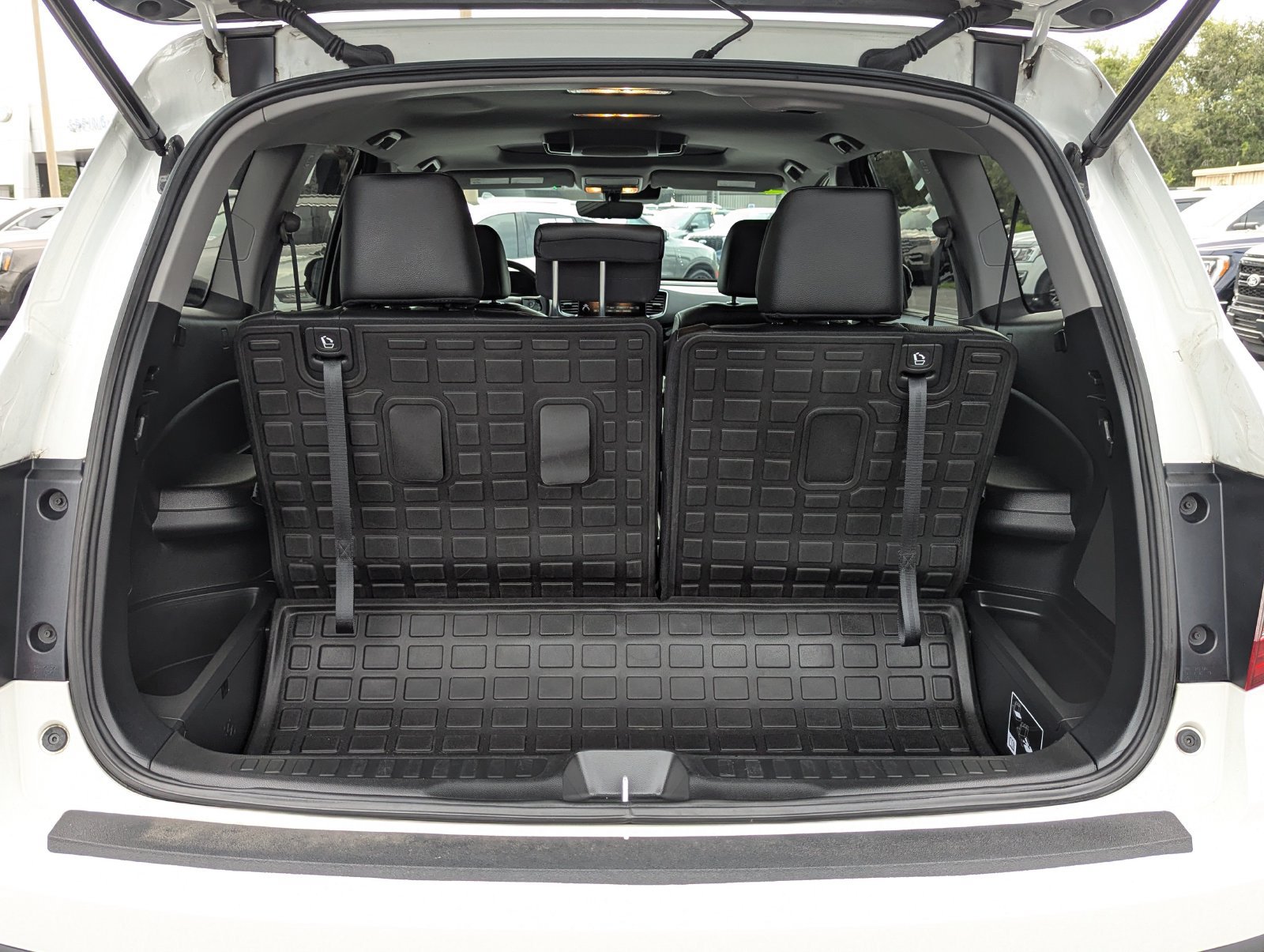 Used 2021 Honda Pilot Touring image 14