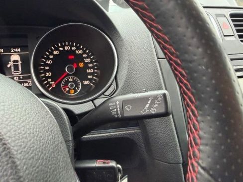 Used 2010 Volkswagen GTI 2-Door image 22