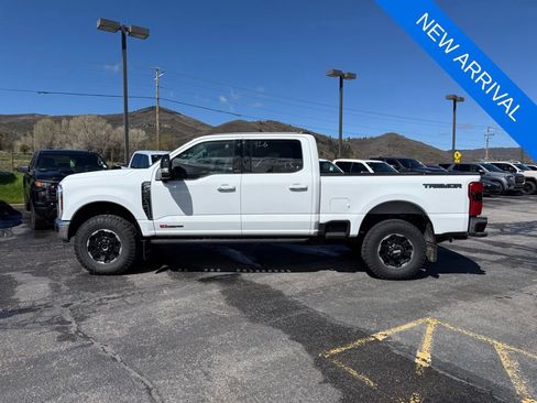 Used 2025 Ford F350 Lariat w/ Tremor Off-Road Package AWD/4WD image 3