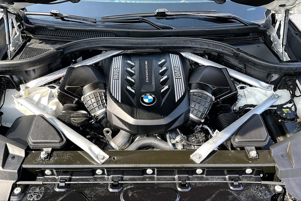 Used 2021 BMW X5 M50i AWD/4WD image 10