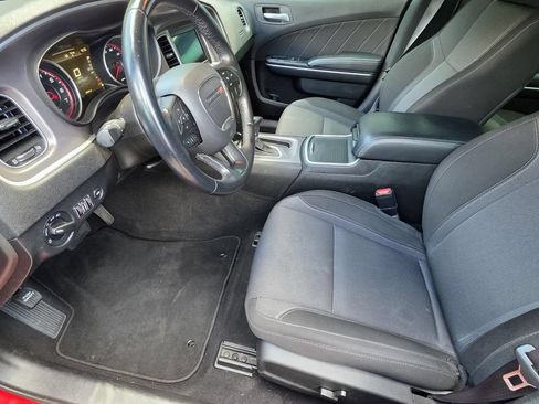 Used 2022 Dodge Charger SXT RWD image 7