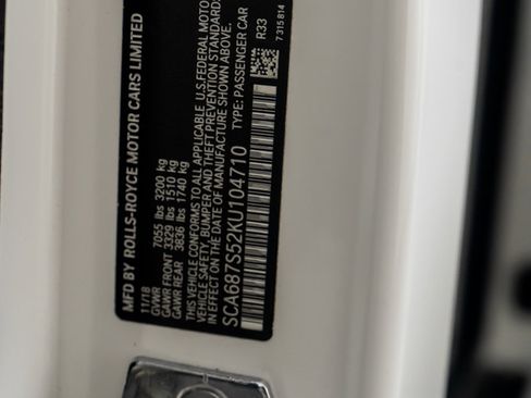 Used 2019 Rolls-Royce Phantom Sedan image 59