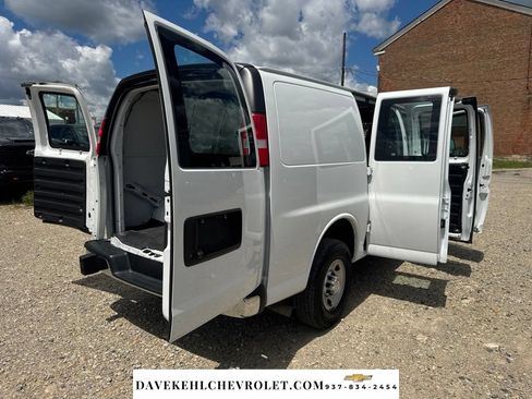Used 2019 Chevrolet Express 2500 w/ Driver Convenience Package RWD image 14