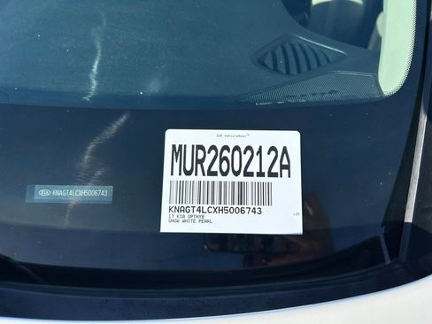 Used 2017 Kia Optima Premium image 31