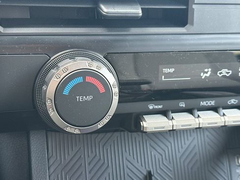 Used 2025 Toyota Tacoma SR5 image 28