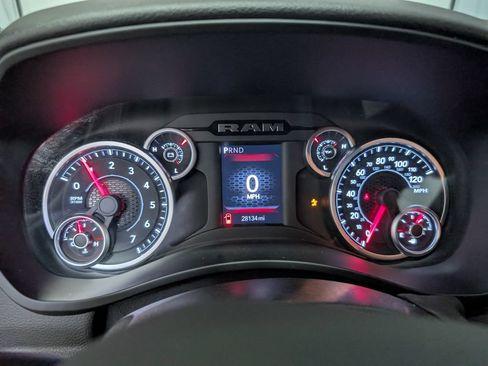 Used 2025 RAM 2500 Big Horn AWD/4WD image 15