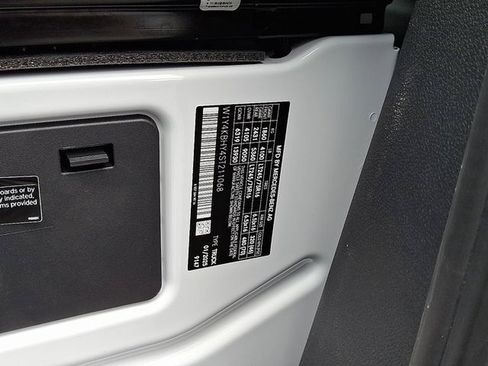 Used 2025 Mercedes-Benz Sprinter 2500 image 20