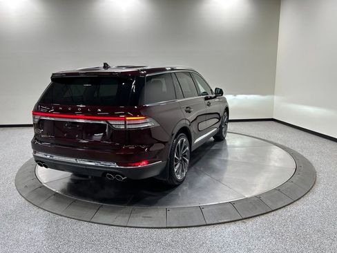 Used 2020 Lincoln Aviator Reserve w/ Equipment Group 202A AWD/4WD image 6