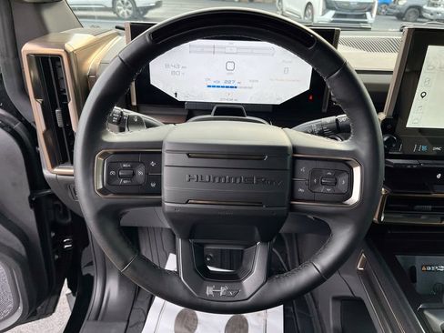 Used 2025 GMC Hummer EV 2X AWD/4WD image 17