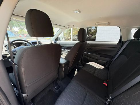 Used 2025 Mitsubishi Outlander Sport AWD image 23