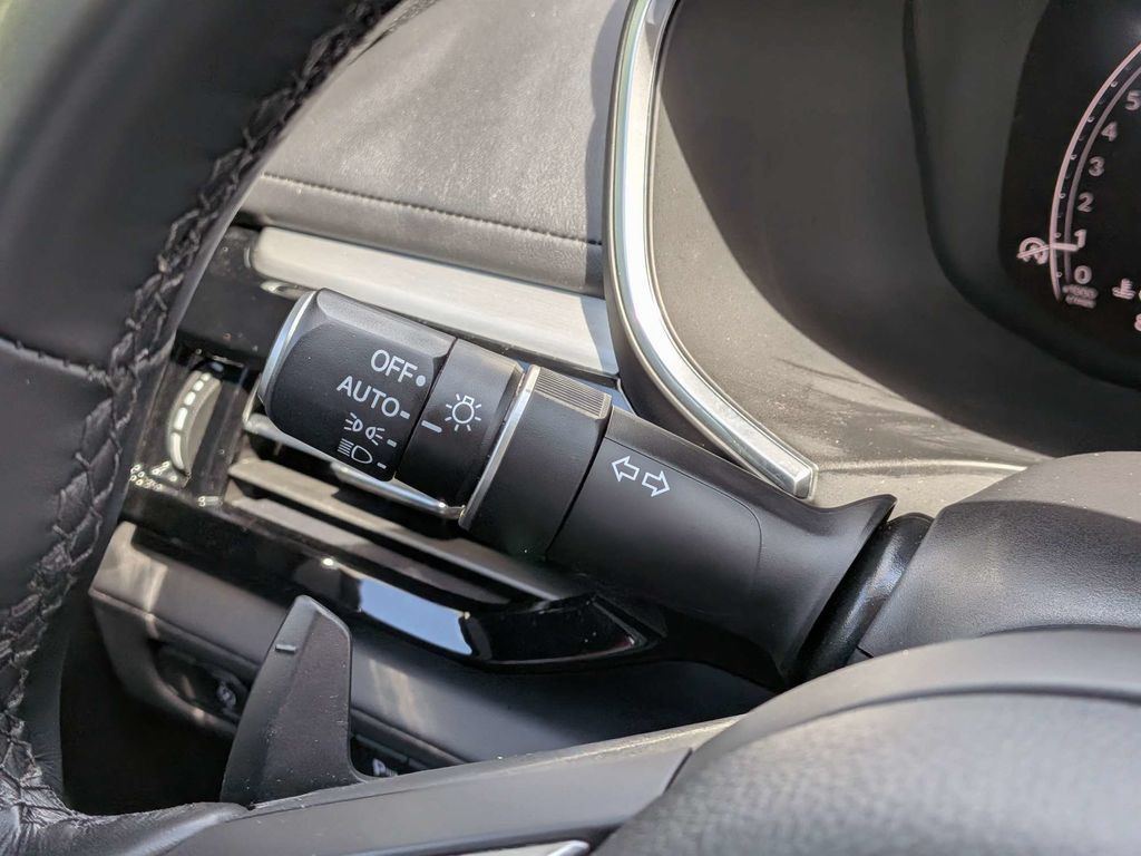 Used 2025 Acura MDX w/ Technology Package FWD image 25