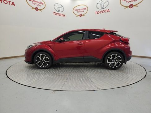 Used 2020 Toyota C-HR XLE image 5