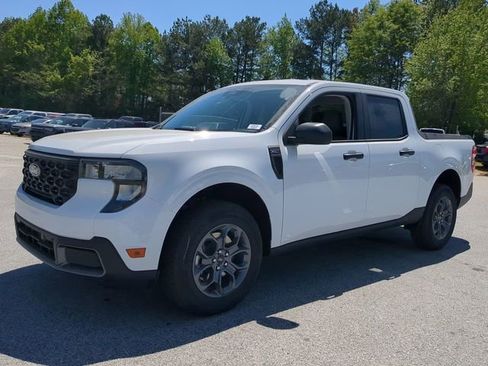 New 2025 Ford Maverick XLT w/ Equipment Group 302A image 8