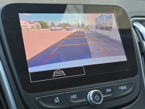 Used 2023 Chevrolet Malibu LT FWD image 18