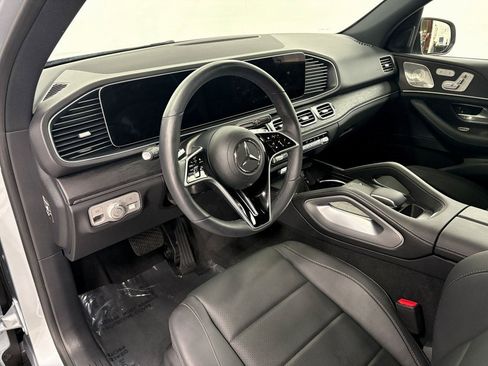 Certified 2025 Mercedes-Benz GLE 450e 4MATIC image 9