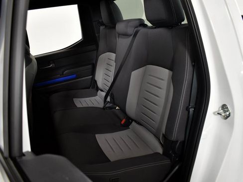 Used 2024 Toyota Tacoma TRD Sport image 18