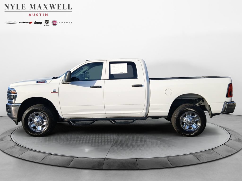 Used 2025 RAM 2500 Tradesman w/ Chrome Appearance Group AWD/4WD image 13