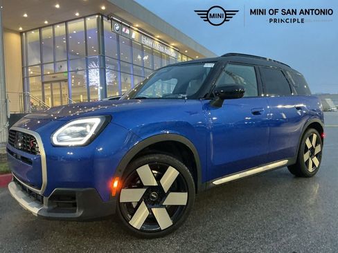 Certified 2025 MINI Cooper Countryman S image 1