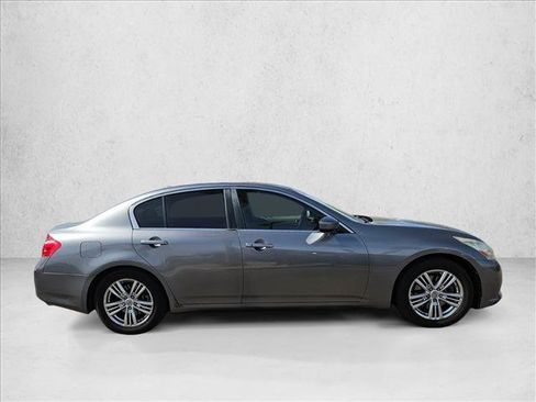 Used 2013 INFINITI G37 Journey w/ Premium Pkg image 4
