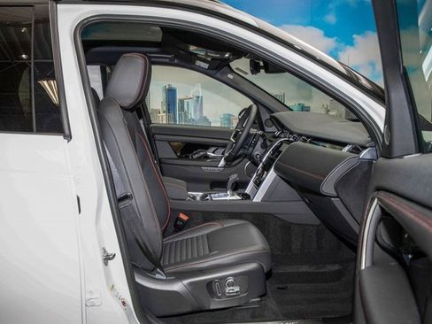 Used 2023 Land Rover Discovery Sport SE R-Dynamic image 21