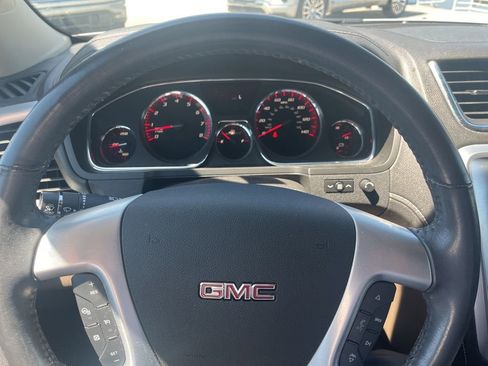 Used 2017 GMC Acadia Limited SLT image 16