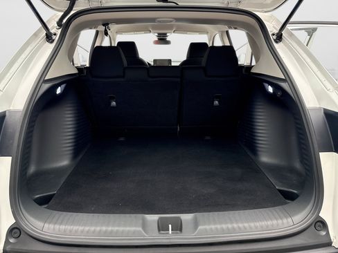 Used 2023 Honda HR-V LX image 17