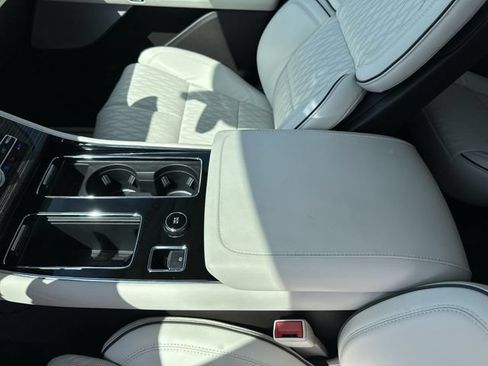 Used 2024 Lincoln Aviator Black Label AWD/4WD image 27