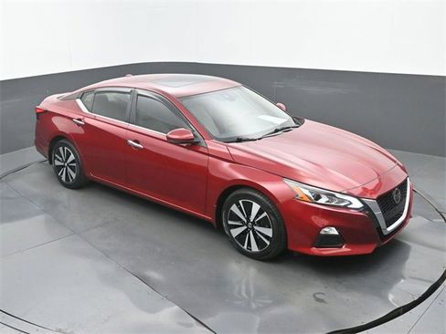 Used 2022 Nissan Altima 2.5 SV w/ SV Premium Package image 30