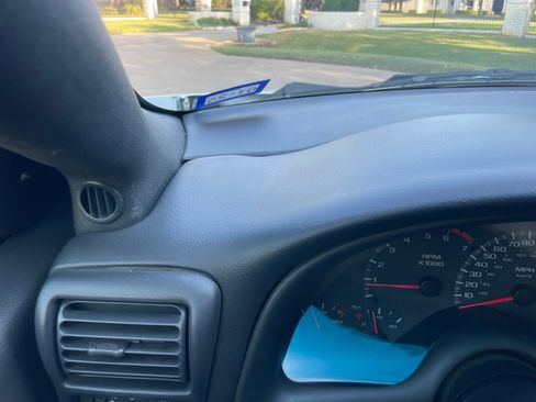 Used 1997 Chevrolet Camaro Z28 image 12