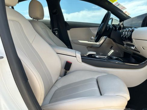 Used 2021 Mercedes-Benz CLA 250 w/ Premium Package image 22