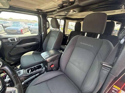 Used 2020 Jeep Wrangler Unlimited Sahara AWD/4WD image 17