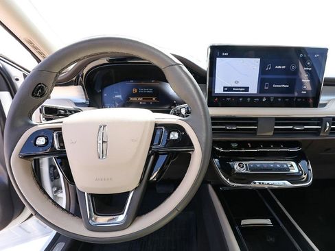 Certified 2024 Lincoln Corsair AWD w/ Equipment Group 101A image 13