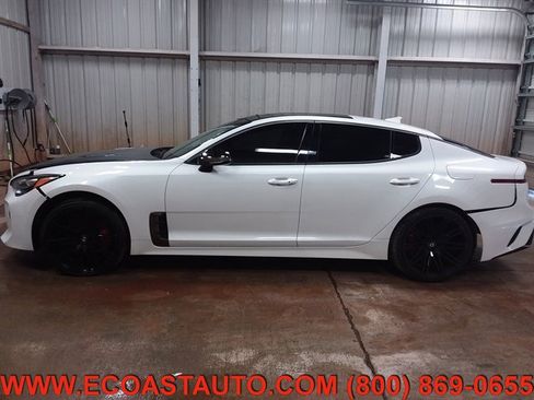 Used 2020 Kia Stinger GT1 image 5