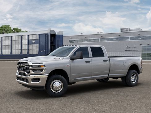 New 2026 RAM 3500 Tradesman image 10