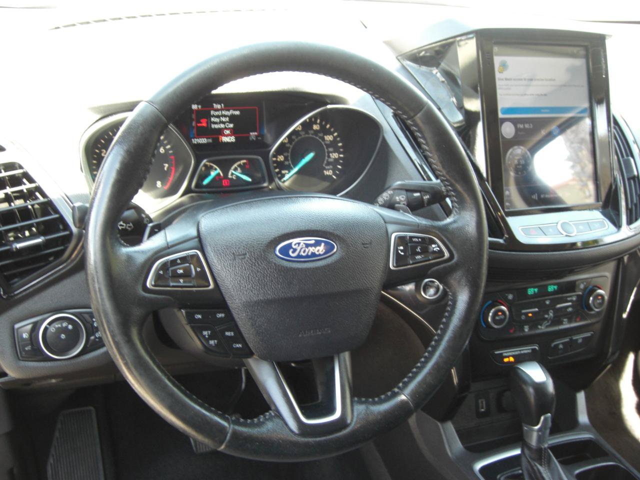Used 2017 Ford Escape Titanium FWD image 10