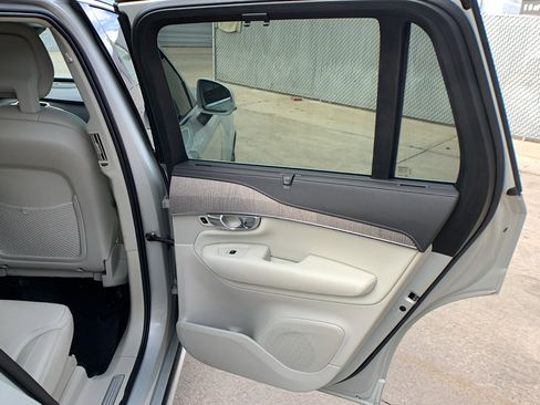 Used 2022 Volvo XC90 T6 Inscription w/ Advanced Package image 27