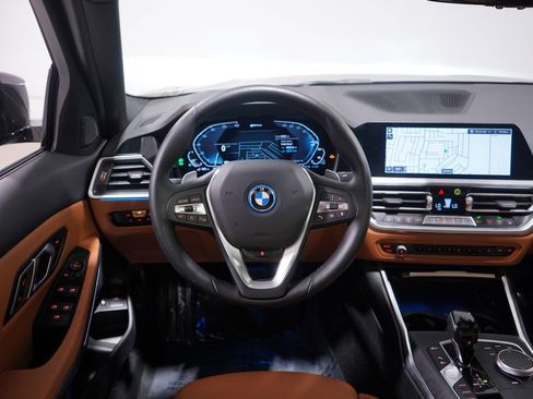 Used 2022 BMW 330e w/ Premium Package image 11
