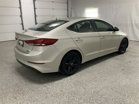 Used 2018 Hyundai Elantra Value Edition FWD image 5