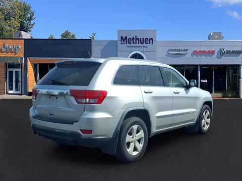 Used 2012 Jeep Grand Cherokee Laredo AWD/4WD image 5