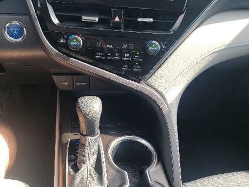 Used 2022 Toyota Camry LE image 20